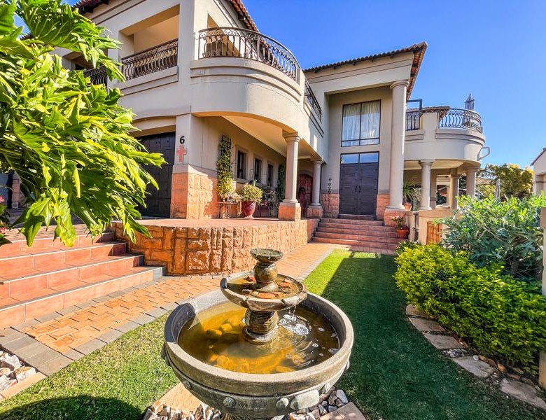 Discover Your Dream Family Home in Midstream Estate!