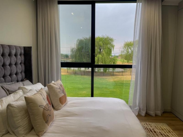 Furnished 2 Bedroom Apartment with Exquisite Views
