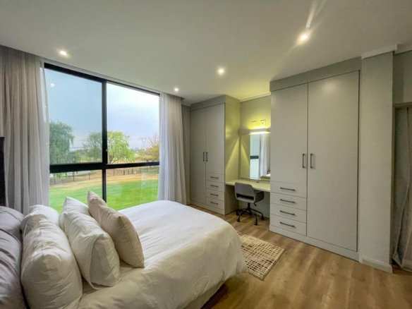 Furnished 2 Bedroom Apartment with Exquisite Views