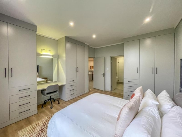 Furnished 2 Bedroom Apartment with Exquisite Views