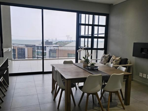With the exquisite “Dapper in Grey” design, this Penthouse luxury apartment is perfect for those who appreciate contemporary elegance and functional luxury..