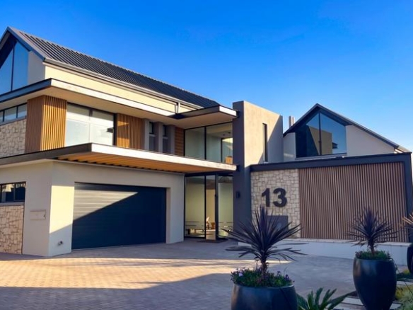 Keywords for this -One of a kind, stylish and a must see!