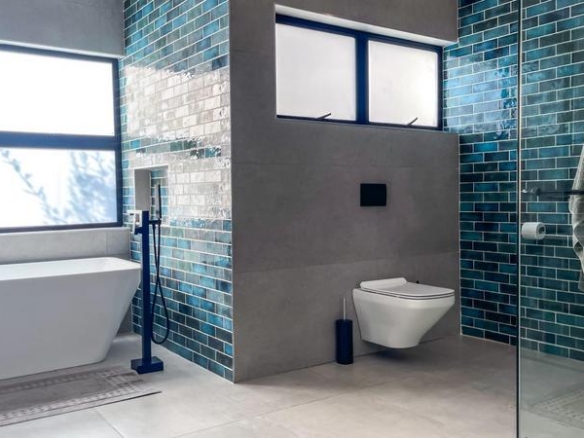 Keywords for this -One of a kind, stylish and a must see!