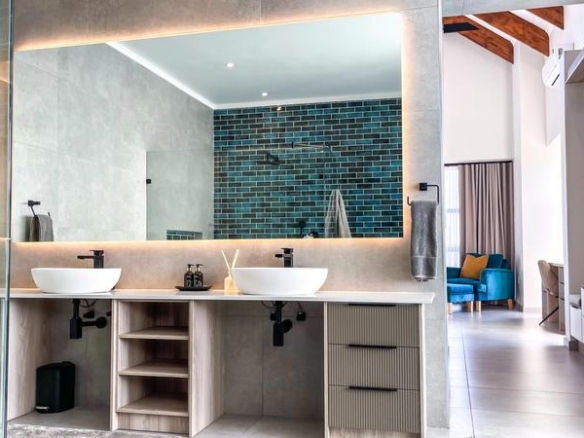 Keywords for this -One of a kind, stylish and a must see!