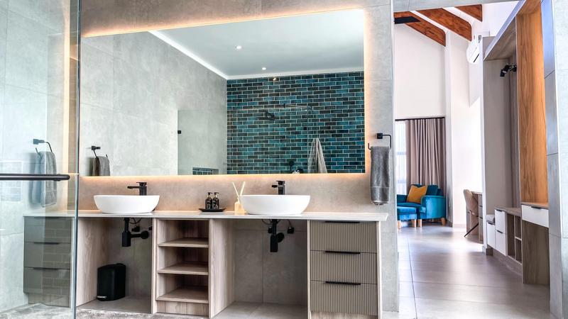 Keywords for this -One of a kind, stylish and a must see!