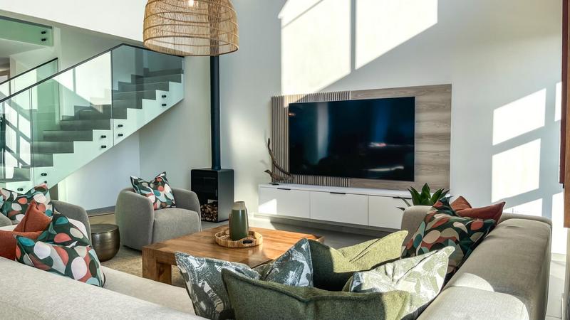 Keywords for this -One of a kind, stylish and a must see!