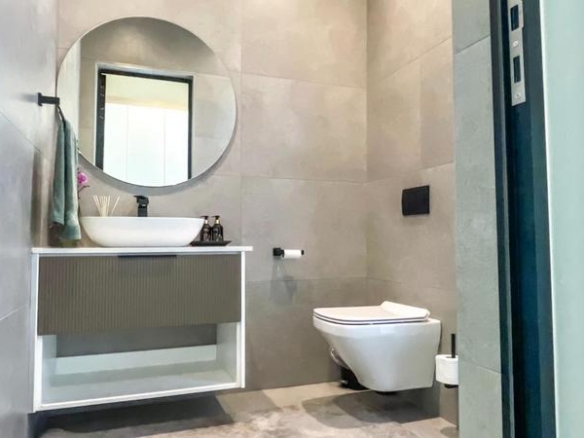 Keywords for this -One of a kind, stylish and a must see!