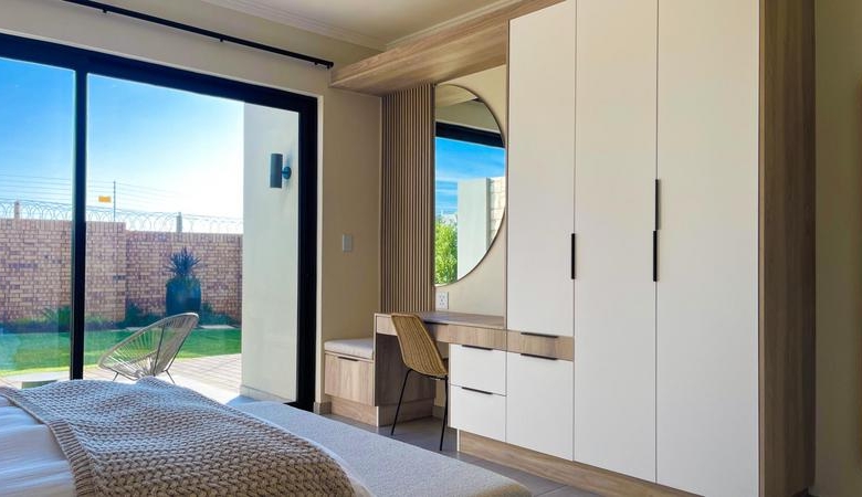 Keywords for this -One of a kind, stylish and a must see!