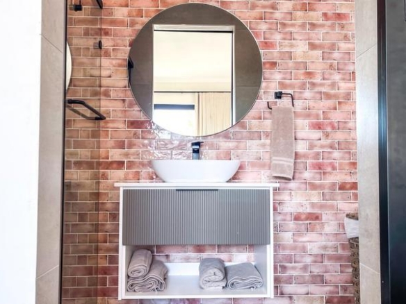 Keywords for this -One of a kind, stylish and a must see!