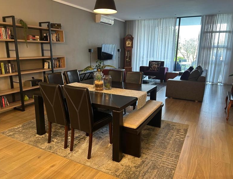 RARE FIND – THE LAST GROUND FLOOR UNIT TO LET ON GOLF COURSE