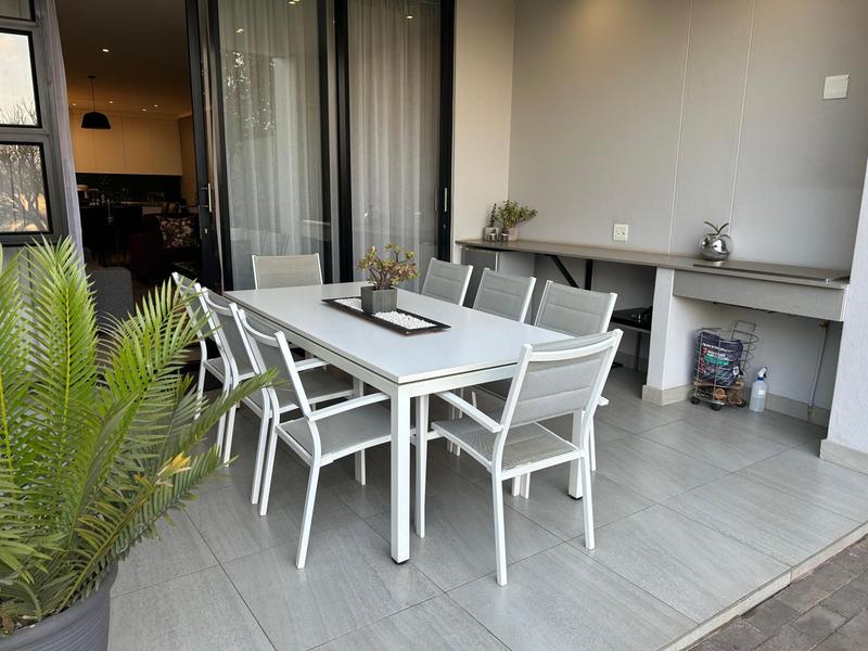 RARE FIND – THE LAST GROUND FLOOR UNIT TO LET ON GOLF COURSE