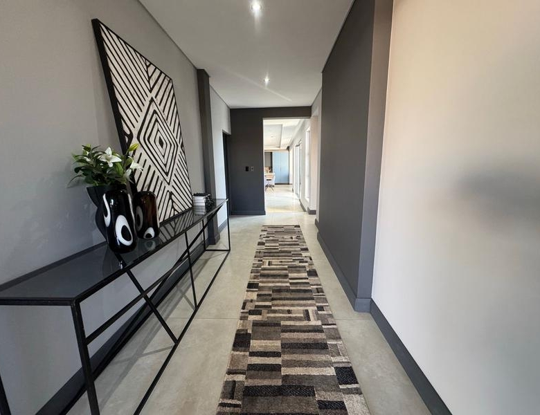 Modern 4 Bedroom Home for sale in Midstream Heights ready for occupation.