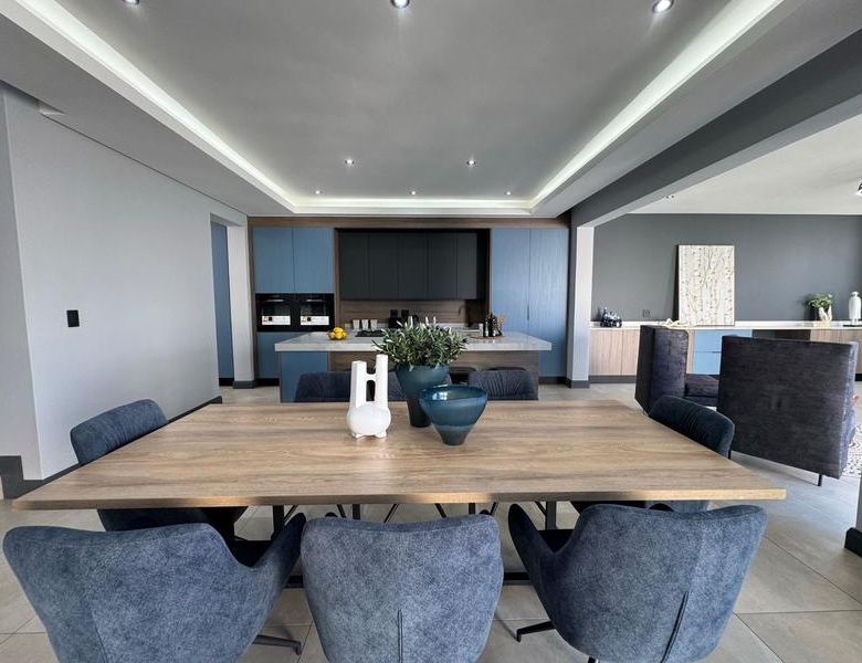 Modern 4 Bedroom Home for sale in Midstream Heights ready for occupation.