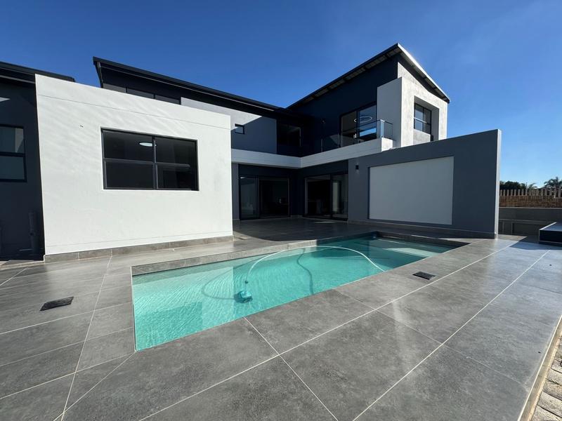 Modern 4 Bedroom Home for sale in Midstream Heights ready for occupation.
