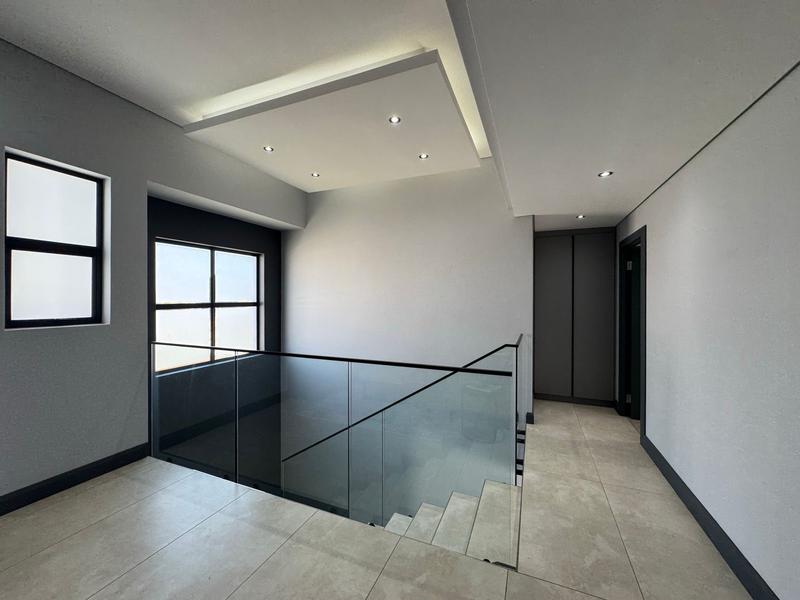 Modern 4 Bedroom Home for sale in Midstream Heights ready for occupation.