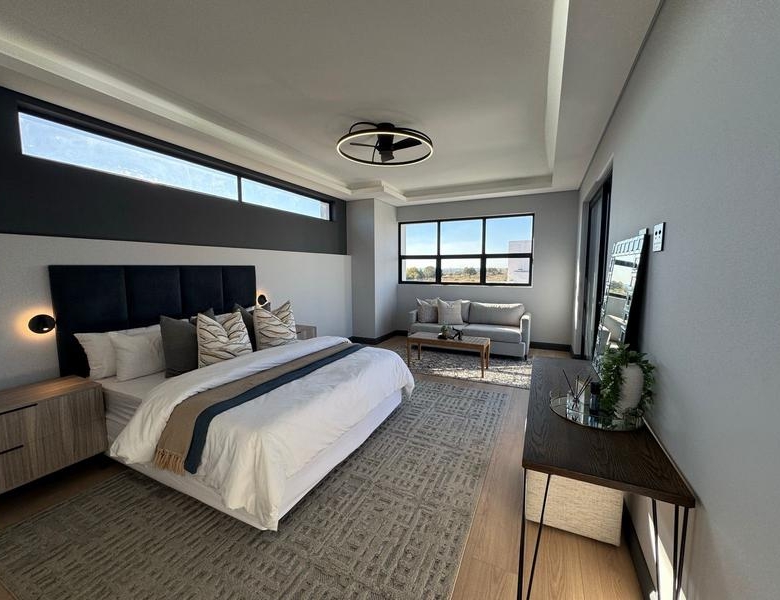 Modern 4 Bedroom Home for sale in Midstream Heights ready for occupation.