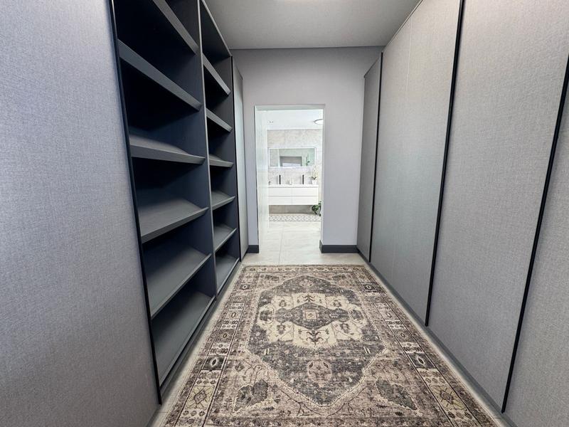 Modern 4 Bedroom Home for sale in Midstream Heights ready for occupation.