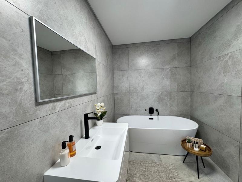 Modern 4 Bedroom Home for sale in Midstream Heights ready for occupation.