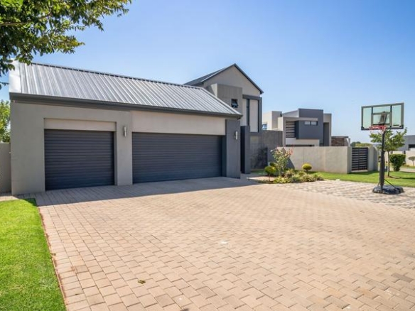 Modern Industrial Masterpiece in Midstream Meadows Estate