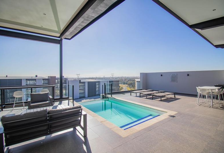 Sophisticated Living on the 3rd Floor At Ascend to Midstream.