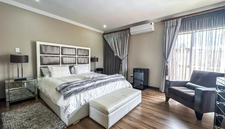 Fully Furnished Family Home for Rent in Midstream Hill