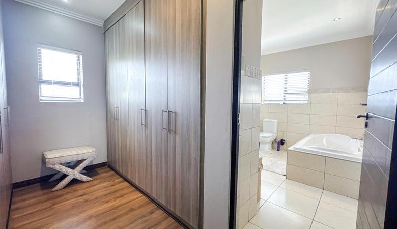 Fully Furnished Family Home for Rent in Midstream Hill