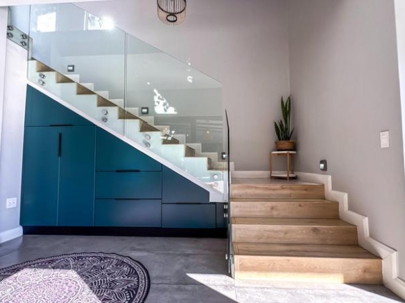 5 Bedroom Home for sale in Midstream Heights Estate.