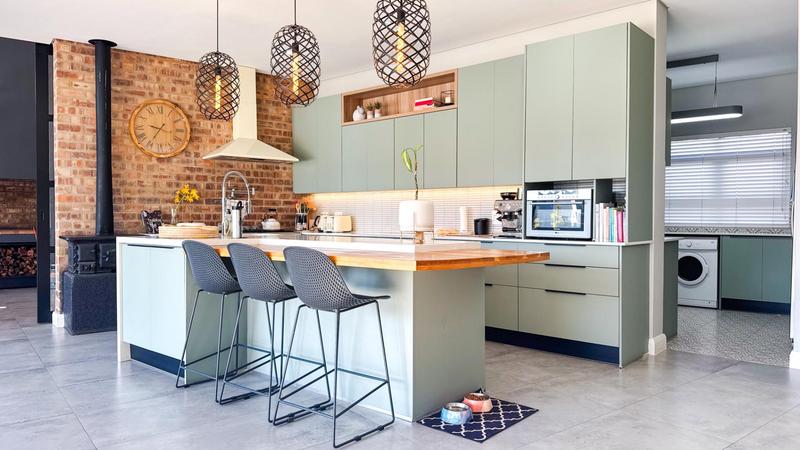 5 Bedroom Home for sale in Midstream Heights Estate.