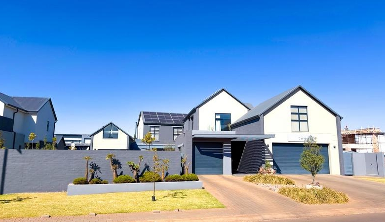 5 Bedroom Home for sale in Midstream Heights Estate.