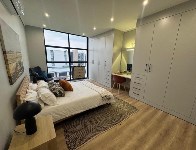 Luxury at your door step! 3x Bedroom Apartment immediately available