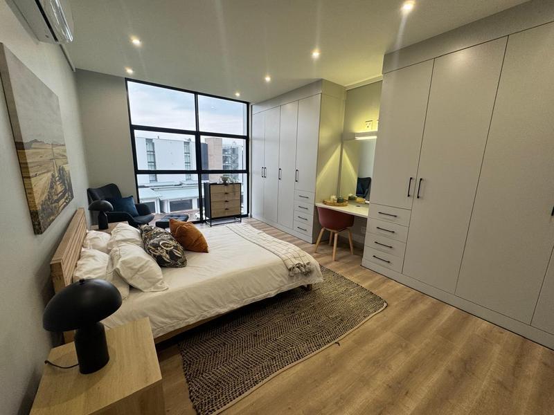 Luxury at your door step! 3x Bedroom Apartment immediately available