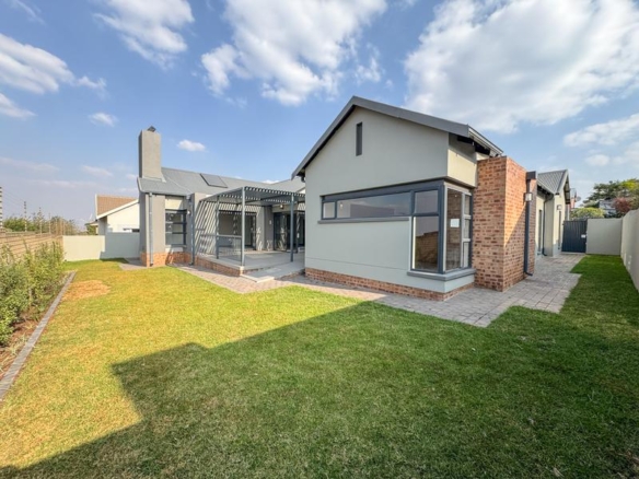 Spacious  Home in Midstream Estate Retire