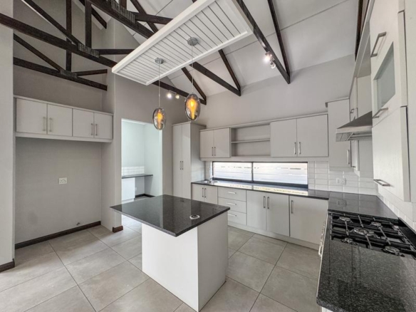 Spacious  Home in Midstream Estate Retire