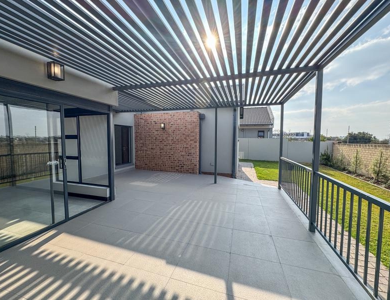 Spacious  Home in Midstream Estate Retire