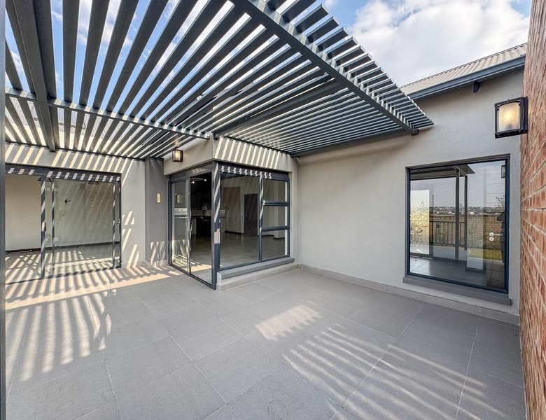 Spacious  Home in Midstream Estate Retire