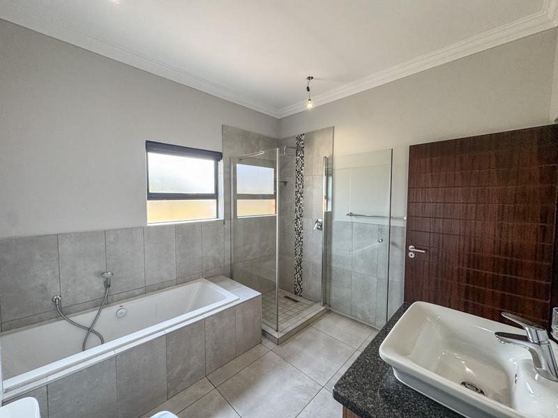 Spacious  Home in Midstream Estate Retire