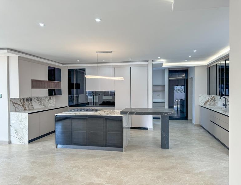 Where Luxury Meets Innovation – A Masterpiece in Midstream Heights