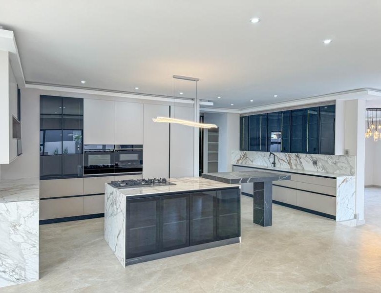 Where Luxury Meets Innovation – A Masterpiece in Midstream Heights
