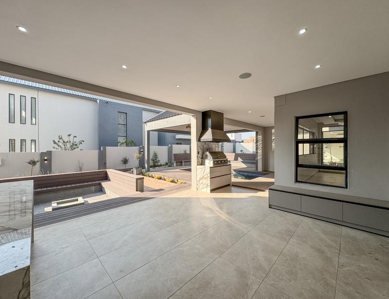 Where Luxury Meets Innovation – A Masterpiece in Midstream Heights