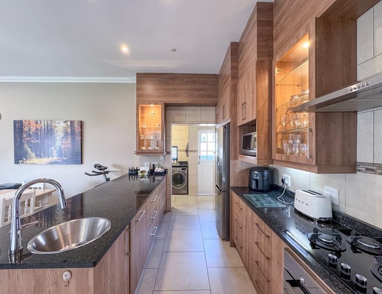 Exclusive Tri-Mandate | 3 Bedroom Home in Midstream Meadows Estate.