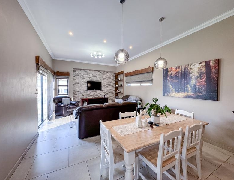Exclusive Tri-Mandate | 3 Bedroom Home in Midstream Meadows Estate.