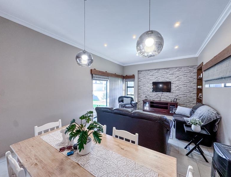 Exclusive Tri-Mandate | 3 Bedroom Home in Midstream Meadows Estate.