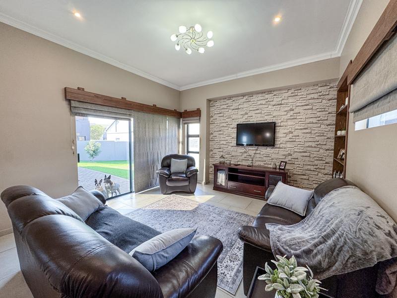 Exclusive Tri-Mandate | 3 Bedroom Home in Midstream Meadows Estate.