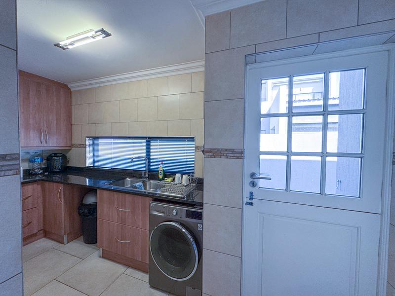 Exclusive Tri-Mandate | 3 Bedroom Home in Midstream Meadows Estate.