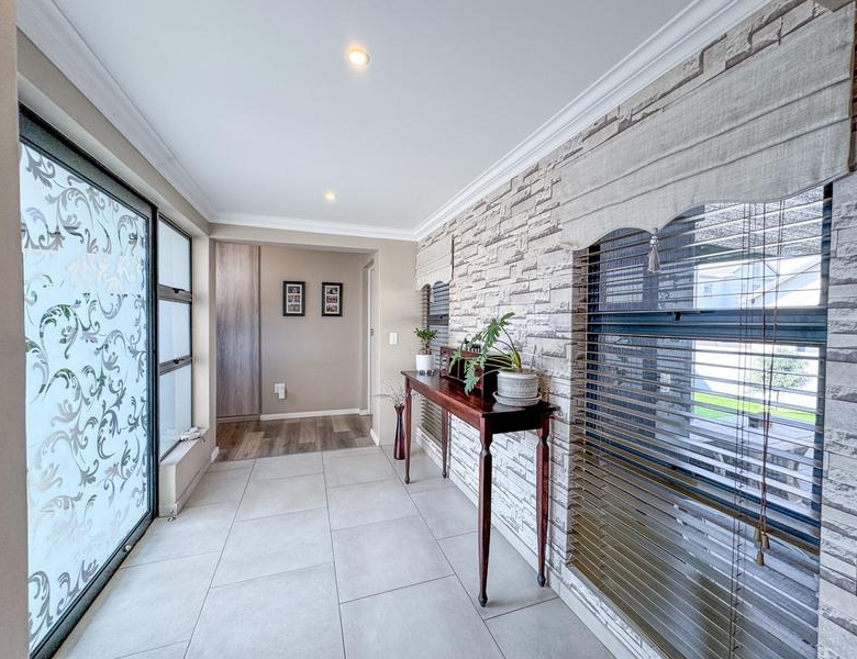 Exclusive Tri-Mandate | 3 Bedroom Home in Midstream Meadows Estate.