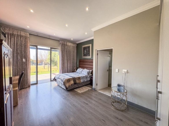Rare Parkside 4 bedroom Gem in a quiet Cul-de-Sac | Midstream Ridge Estate