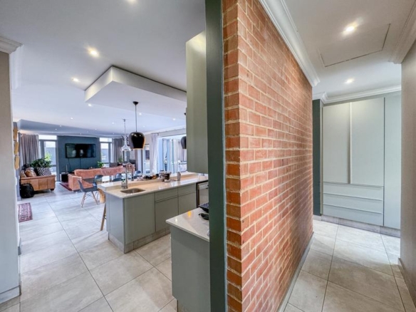 Rare Parkside 4 bedroom Gem in a quiet Cul-de-Sac | Midstream Ridge Estate