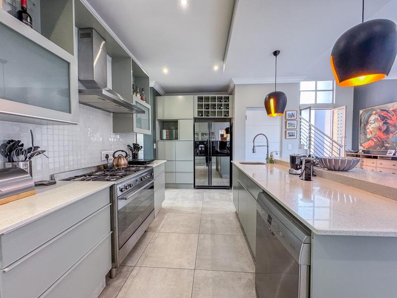 Rare Parkside 4 bedroom Gem in a quiet Cul-de-Sac | Midstream Ridge Estate