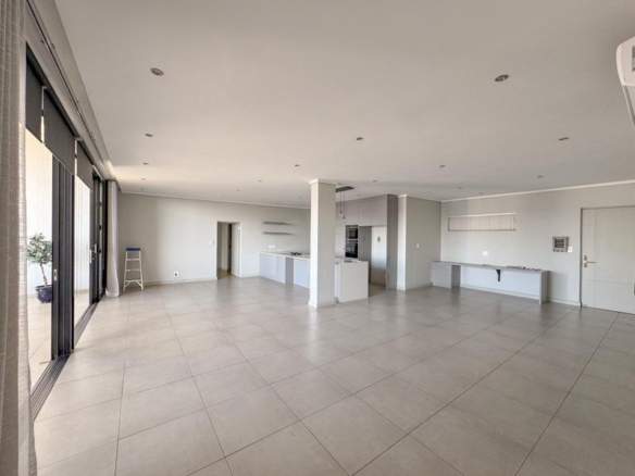 Luxury Apartment at Ascend to Midstream.