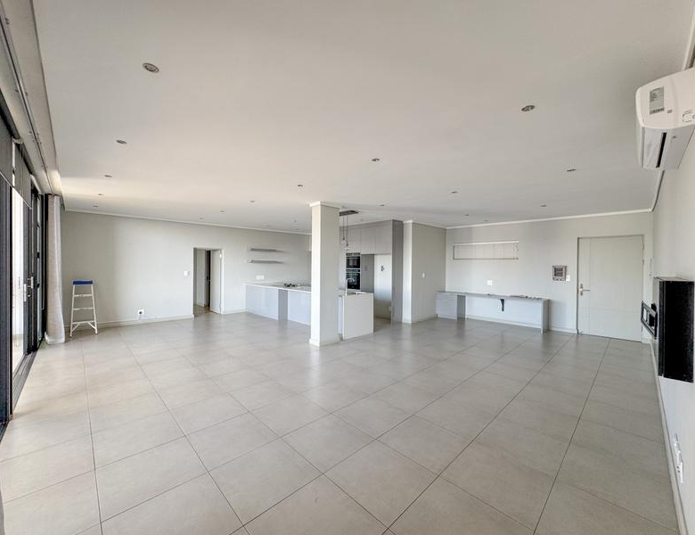 Luxury Apartment at Ascend to Midstream.